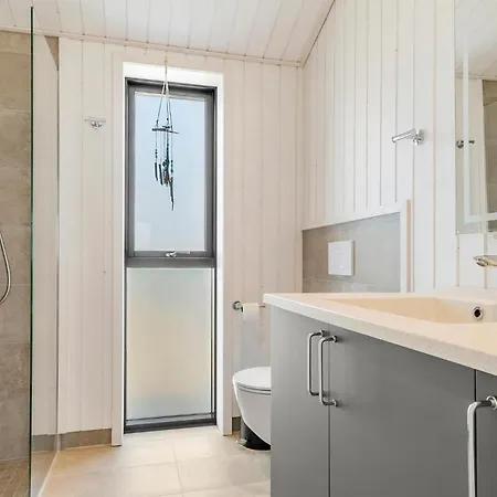 3 Bedroom Gorgeous In *