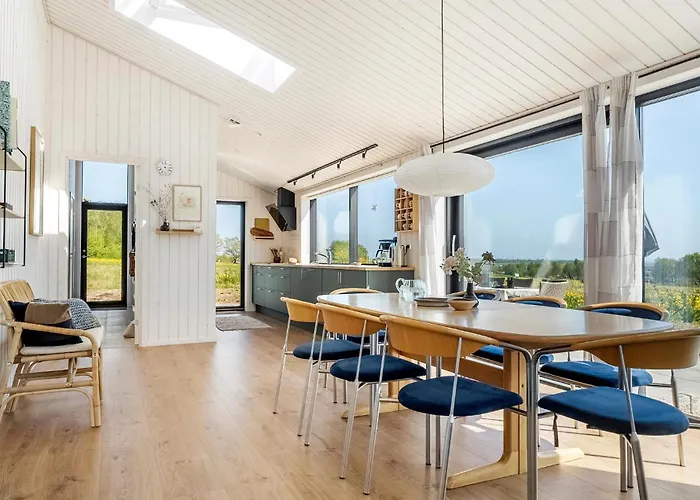 3 Bedroom Gorgeous In Vakantiehuis *